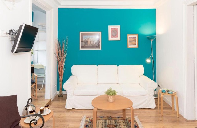 Fira Suites