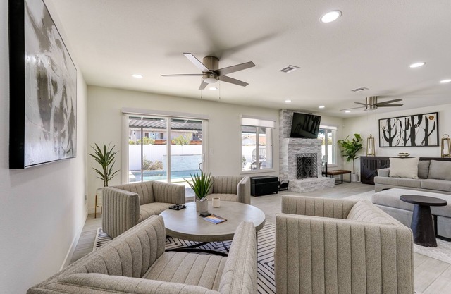 Scottsdale Abode: Fire Pit & Private Pool w/ Spa