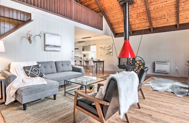 ‘Fireside Lodge:’ A-Frame in Bryce Resort w/ Decks