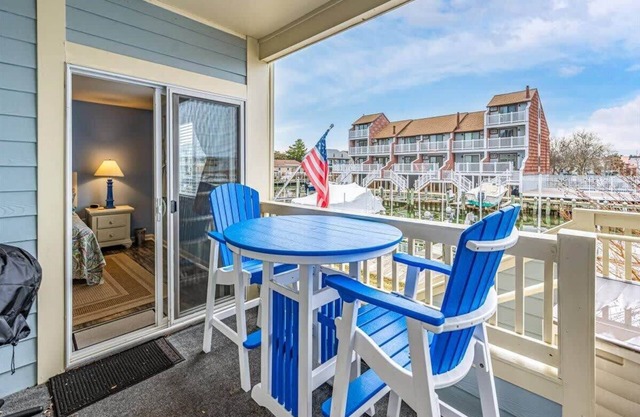 First Floor Waterfront Condo with Great Amenities
