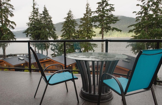 Espectacular casa con vista al mar en Port Renfrew (Admite mascotas!)