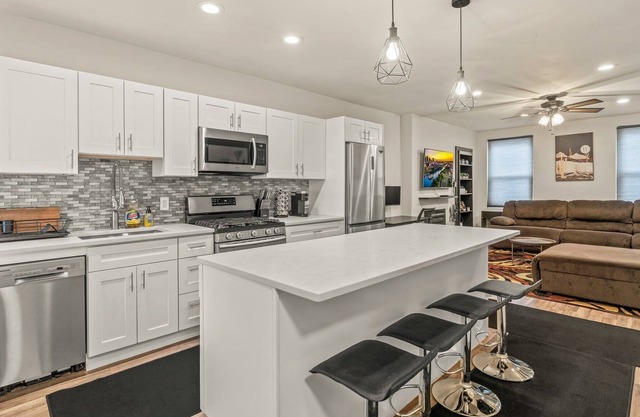 Fishtown! Great Location, Easy Parking!