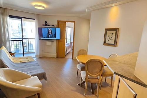 Flat Apart-Hotel com dois quartos e dois banheiros uh127