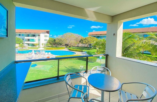 Flat Overlooking The Pool - 01 Bedrooms - Carneiros Beach Resort (B19-5)
