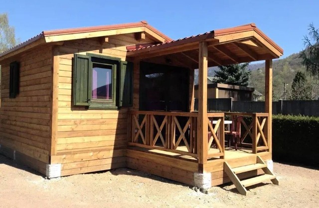 Flower Camping Les Bouleaux **** - Chalet CONFORT 20 m2 (1 bedroom) + terrace 2 people