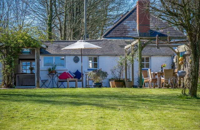 Flygate - 2 Bedroom Cottage - Lawrenny