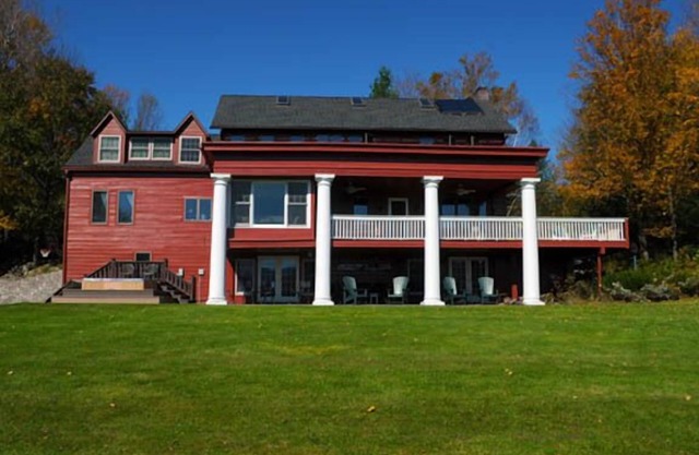 Haga su reserva de follaje de otoño ahora! Vistas desde la terraza acristalada!