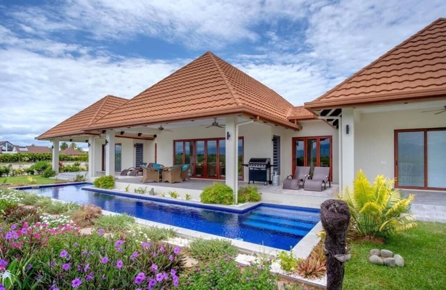 Four Bedroom Riverfront Villa 79/4