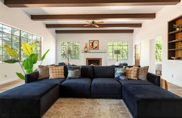 Fox Manor the Ultimate Fresno Getaway