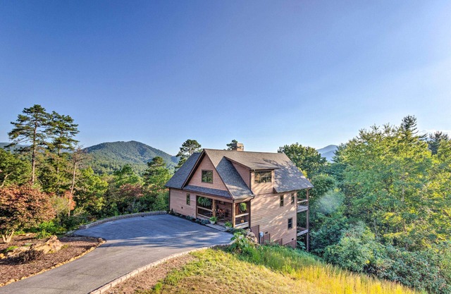¡NUEVO! Franklin Cabin en el bosque nacional de Nantahala!