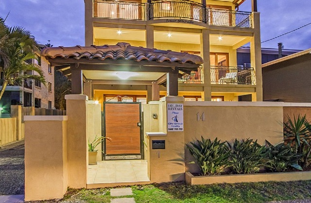 Fraser Beachside Casa de lujo con la playa en la puerta de entrada al parque