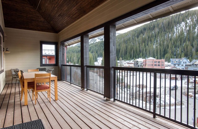 Fraser Crossing/Founders Pointe, Condo | 2 bedroom w/ Gondola Access (Value Rated Condo 3402)