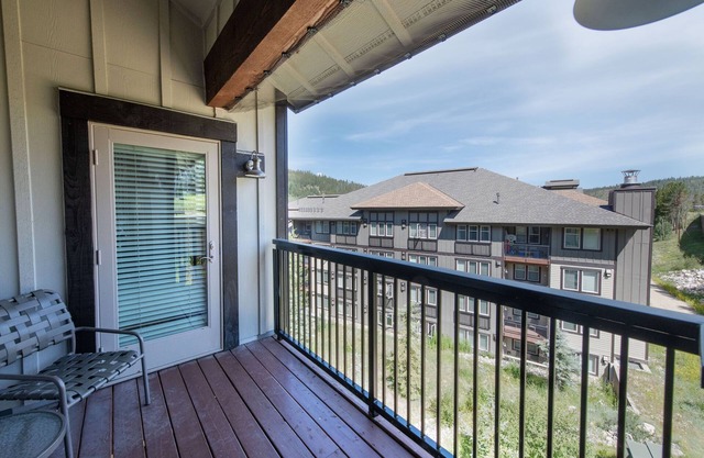 Fraser Crossing/Founders Pointe, Condo , Gondola Access (Select-Rated Condo 4654)