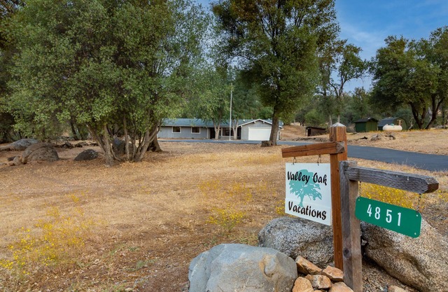 Valley Oak Bed and Breakfast, disfrute de mi hogar lejos de casa Gateway to Yosemite.