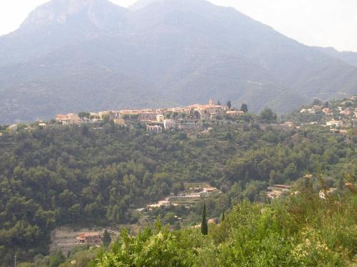 French Riviera, quiet apartment, Castellar