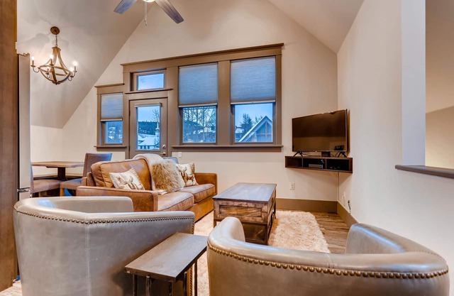 French Street Cottage: ¡Próximamente! Carriage House, Walk to Gondola & Main St