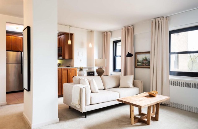 FRONTDESK Nice 1 BR Apt near the Saint Louis Zoo