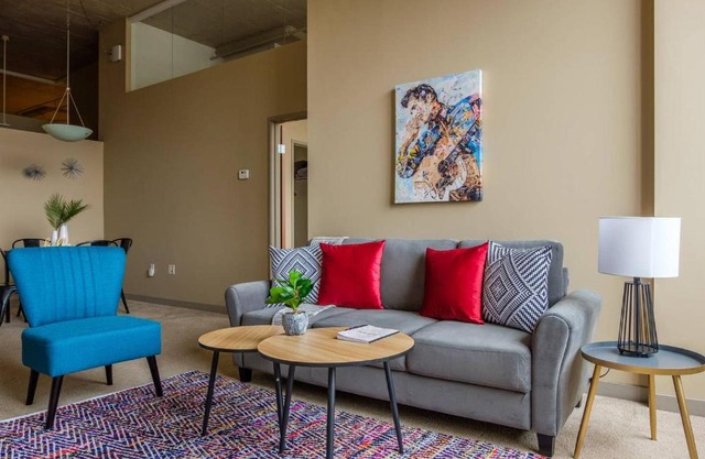 Frontdesk Waterfront Apts Downtown Cleveland