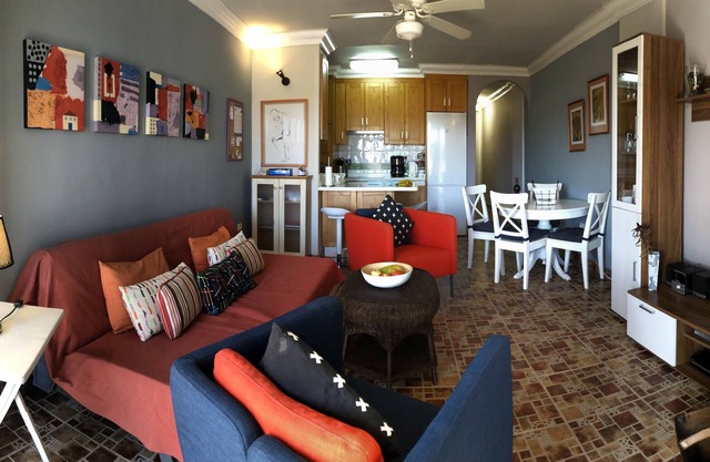 Apartamento totalmente equipado con vistas al mar