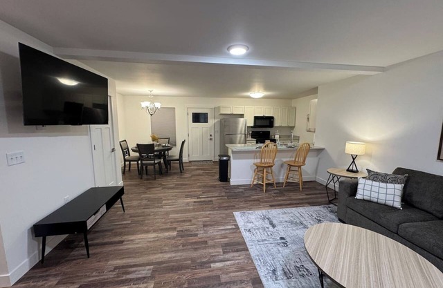 Fantastic, fully equipped 3-bedroom in Wasilla <30 mins from MatSu Regional