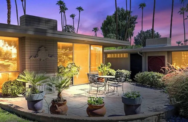 Fully Remodeled Golf Course Mid-Century Condo with Mountain Views