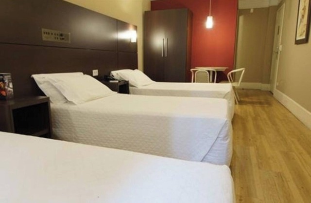 Functional 6-Bed Twin Room in the Heart of São Paulo, Great for Work or Leisure