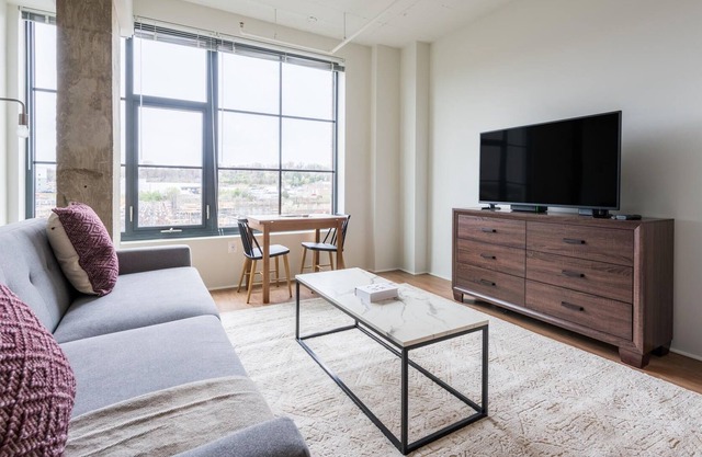 Furnished Studio in The Foundry w/ Gym