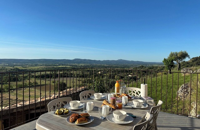 Gîte « Les Oliviers » Dans Mas Typiquement Ardéchois - 6 Personnes