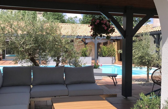 100m2 house and 5000m2 park "Gîte la Dune", patio, heated swimming pool, bicycles