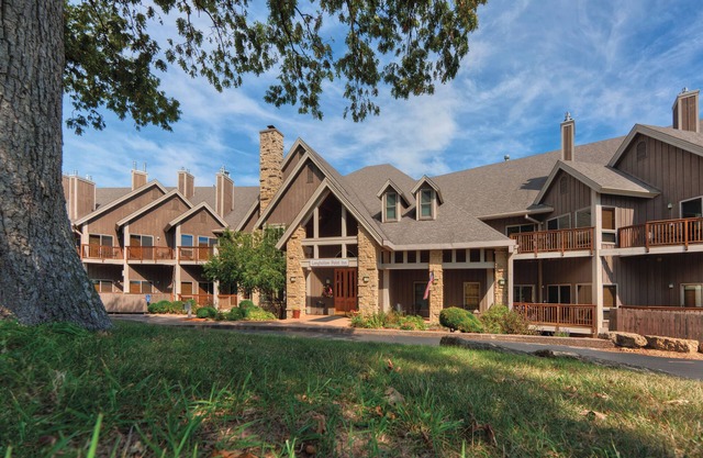 Galena, IL: Studio w / chimenea, bañera de hidromasaje, piscina Resort y actividades al aire libre