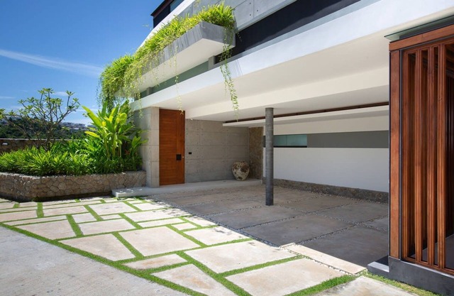 Gamay 3-bedroom Villa With Beach Access