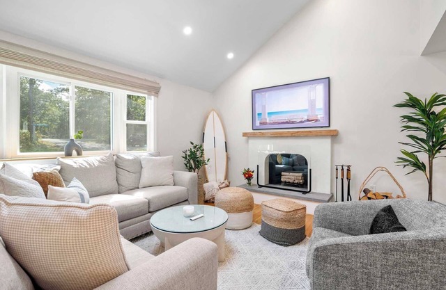 Game Room, Private Yard w Fire Pit!