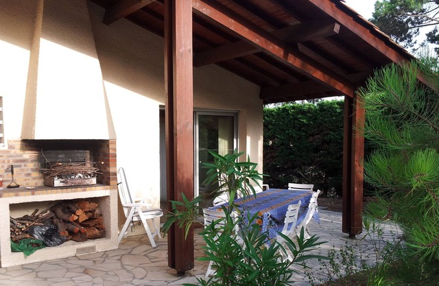 Casa Gde para 6 a 12 personas, clasificada 3 *.