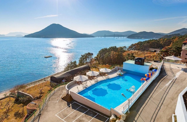 Geoje Daesan Oceanview Spa Pension