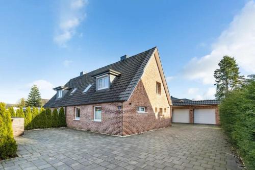 Gesamte Wohnung mit Parkplatz