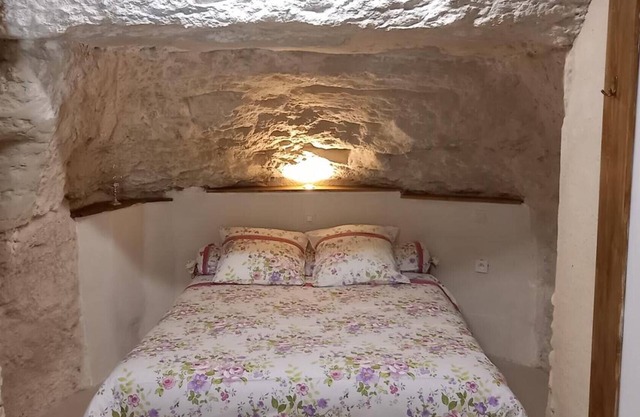 Gîte-civray-de-touraine troglo de denise