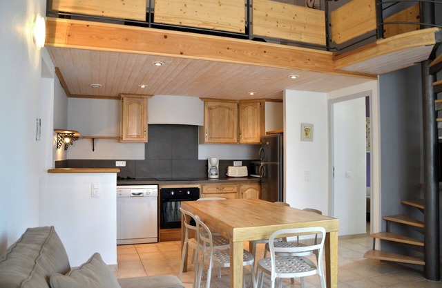 Gites Sonnailles #1, Gîte 6 personnnes in Holiday home between Camargue and Alpilles