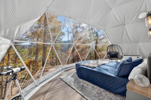 Glamping Dome w Fire Pit WiFi King Bed & Bath
