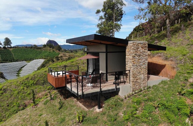Glamping en Guatape Wifi Jacuzzi