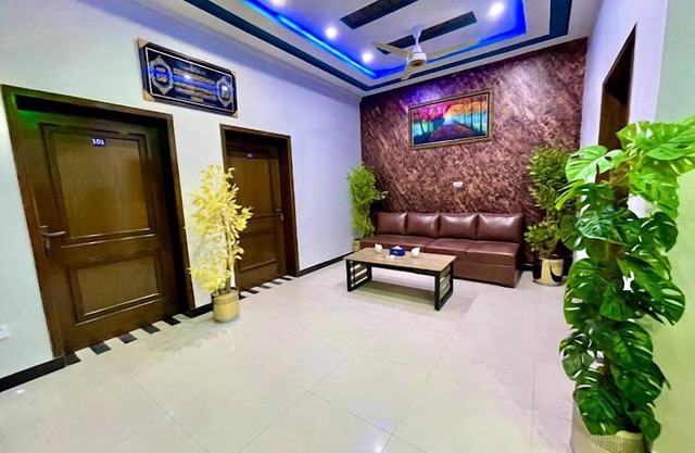 Go Hotel 001 Johar Town