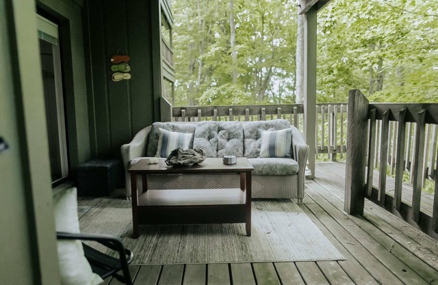 Golf Course | 2 Private Decks | Lake Monroe