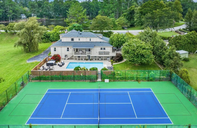 Golf Course Getaway: Pickleball/Tennis/Pool/Hot Tub/Fire Pit