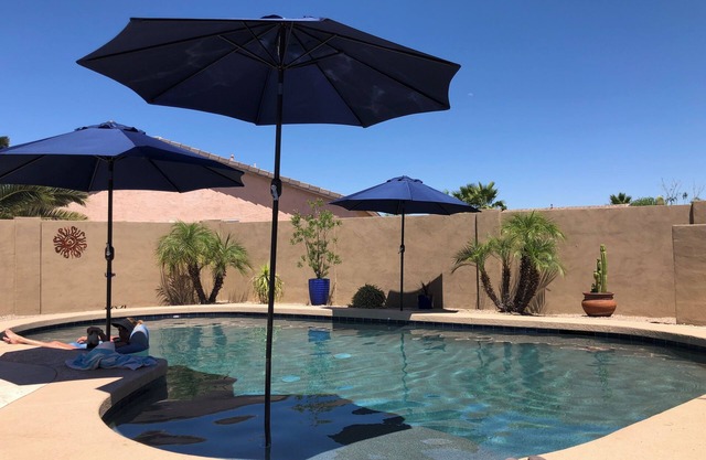 Gran golf, piscina privada. Lleve el carrito de golf a cenar. Reserve ahora para 2020