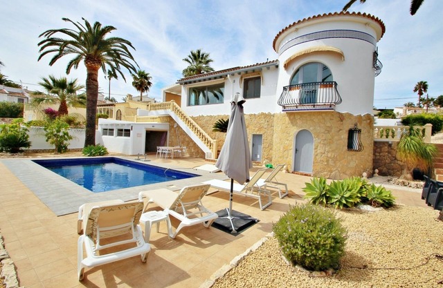 Golondrina - casa de vacaciones en la colina con vistas panoramicas de la costa Moraira