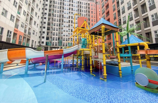 Good And Comfy 2Br Apartment At Transpark Juanda Bekasi Timur