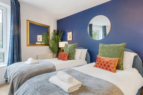 Gorgeous 2 BR 3 Min from Greenwich Station