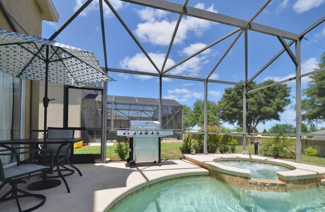 Gorgeous 5 Bdr~ Private Pool at Davenport