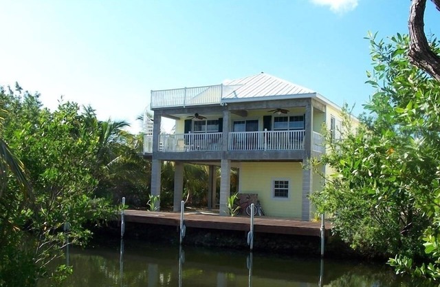 Ene 2020 ahora abierto! Preciosa casa frente al canal! Venga a alojarse en 'Casa Key Ramrod'