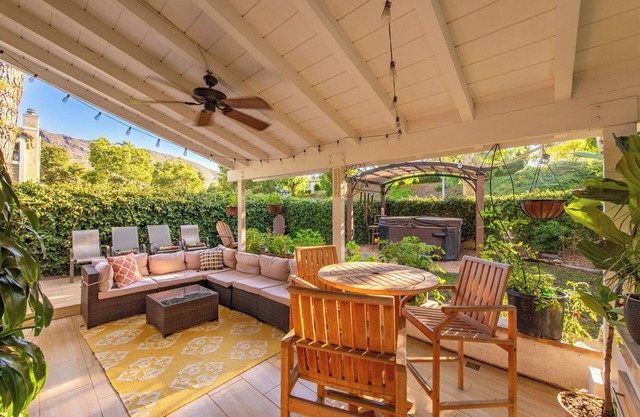 Gorgeous Home Agoura Hills W/ Private Sauna, Hot Tub + Outdoor BBQ Oasis