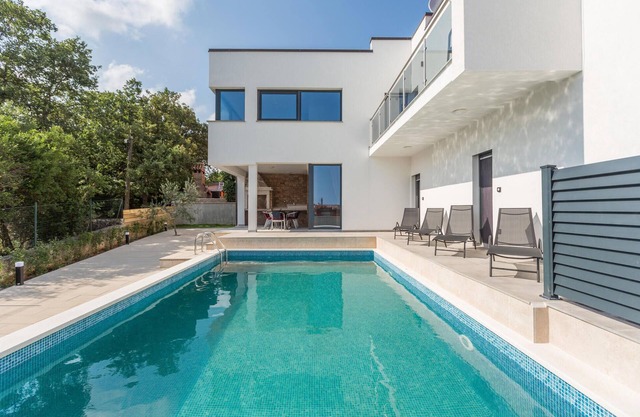 Preciosa casa en Rovinjsko Selo